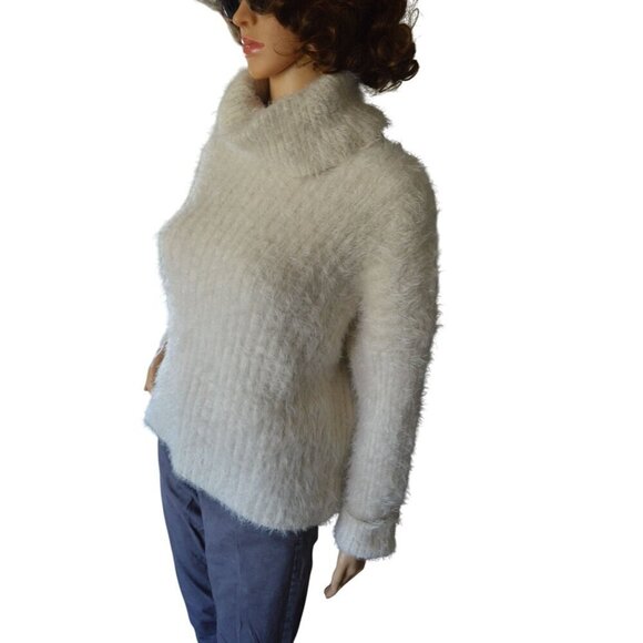 NWT Fate Fuzzy Off White Cowl Neck Sweater Women's Size Small Cozycore Fall Boho - Picture 3 of 7